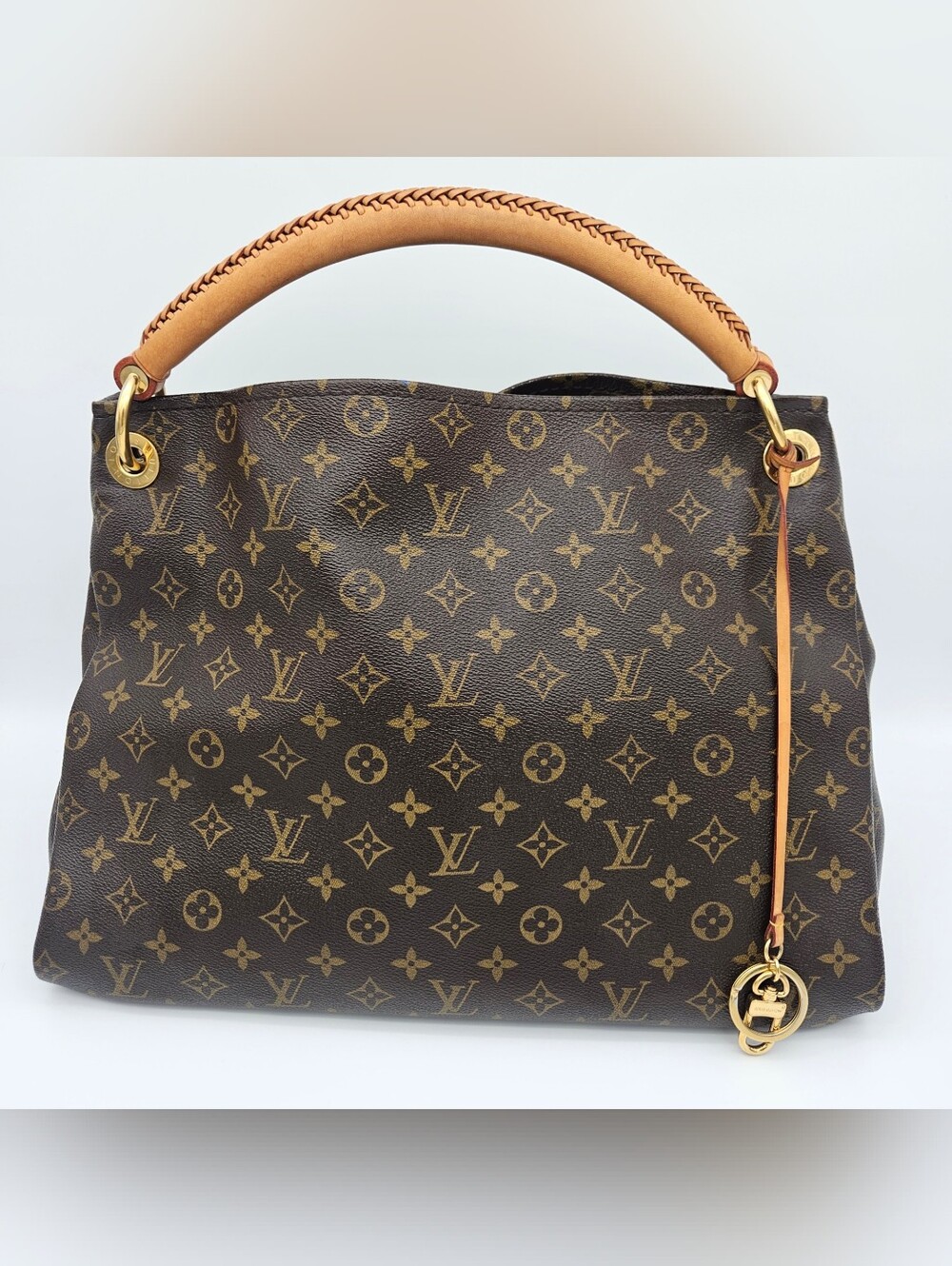Authentic Louis Vuitton Artsy MM #4358M